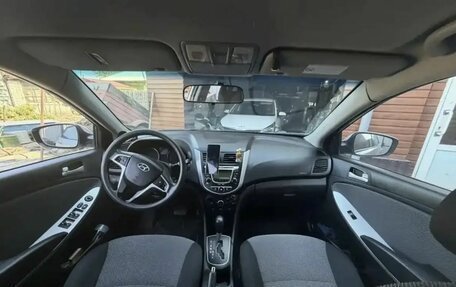 Hyundai Solaris II рестайлинг, 2014 год, 650 000 рублей, 2 фотография