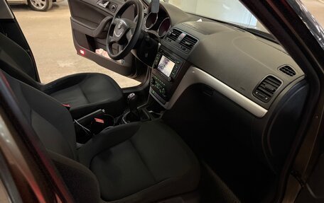 Skoda Yeti I рестайлинг, 2011 год, 600 000 рублей, 2 фотография