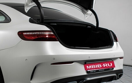 Mercedes-Benz E-Класс, 2017 год, 4 460 000 рублей, 27 фотография