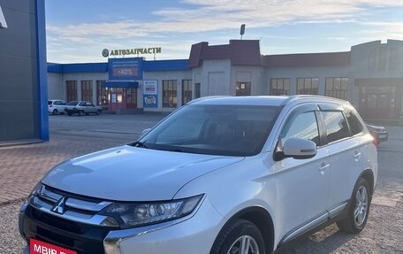 Mitsubishi Outlander III рестайлинг 3, 2018 год, 2 200 000 рублей, 25 фотография