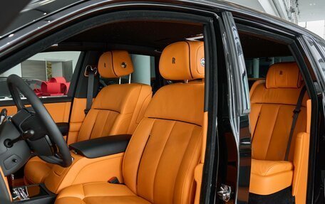 Rolls-Royce Phantom VIII, 2024 год, 57 000 000 рублей, 12 фотография