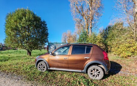 Renault Sandero I, 2014 год, 650 000 рублей, 3 фотография