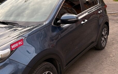 KIA Sportage IV рестайлинг, 2019 год, 2 300 000 рублей, 3 фотография