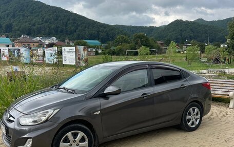 Hyundai Solaris II рестайлинг, 2013 год, 590 000 рублей, 3 фотография