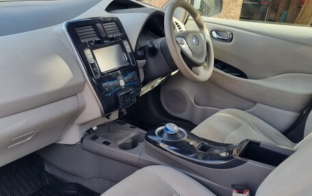 Nissan Leaf I, 2011 год, 900 000 рублей, 5 фотография