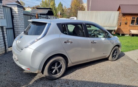Nissan Leaf I, 2011 год, 900 000 рублей, 3 фотография