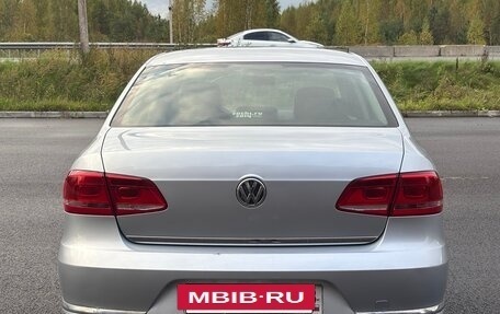 Volkswagen Passat B7, 2013 год, 800 000 рублей, 4 фотография