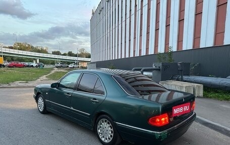 Mercedes-Benz E-Класс, 1996 год, 250 000 рублей, 5 фотография