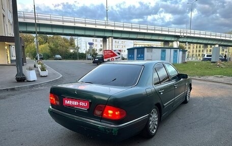 Mercedes-Benz E-Класс, 1996 год, 250 000 рублей, 4 фотография