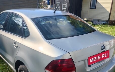 Volkswagen Polo VI (EU Market), 2011 год, 650 000 рублей, 3 фотография
