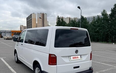 Volkswagen Caravelle T6 рестайлинг, 2017 год, 3 200 000 рублей, 4 фотография