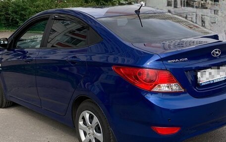 Hyundai Solaris II рестайлинг, 2013 год, 1 050 000 рублей, 4 фотография