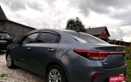 KIA Rio IV, 2018 год, 1 100 000 рублей, 4 фотография