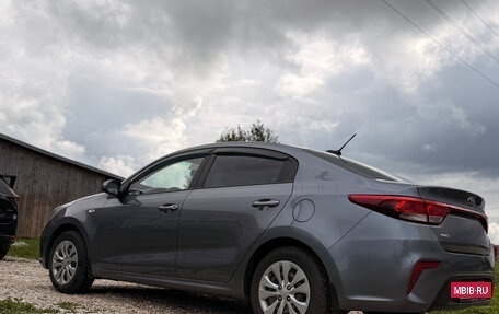KIA Rio IV, 2018 год, 1 100 000 рублей, 6 фотография