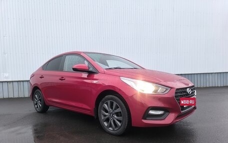 Hyundai Solaris II рестайлинг, 2019 год, 1 560 000 рублей, 3 фотография