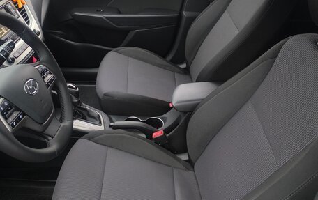 Hyundai Solaris II рестайлинг, 2019 год, 1 560 000 рублей, 9 фотография