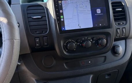 Renault Trafic, 2017 год, 2 380 000 рублей, 5 фотография