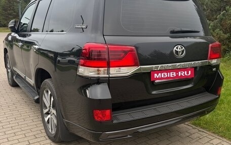 Toyota Land Cruiser 200, 2016 год, 6 800 000 рублей, 5 фотография