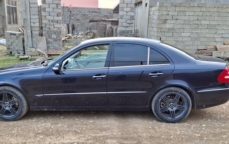 Mercedes-Benz E-Класс, 2002 год, 520 000 рублей, 3 фотография