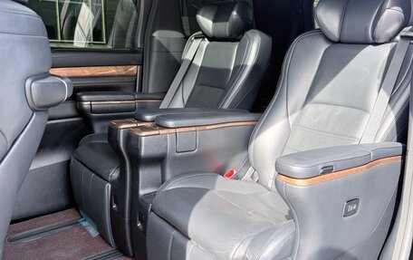 Toyota Alphard III, 2016 год, 3 650 000 рублей, 5 фотография