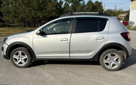 Renault Sandero II рестайлинг, 2015 год, 1 000 030 рублей, 2 фотография