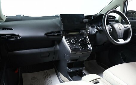 Toyota Wish II, 2013 год, 1 549 000 рублей, 10 фотография