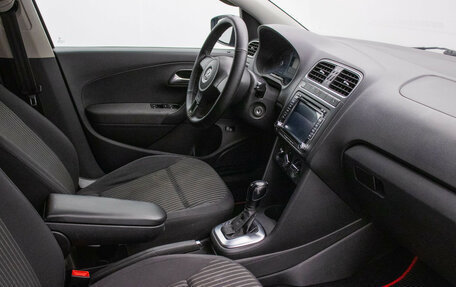 Volkswagen Polo VI (EU Market), 2010 год, 650 000 рублей, 9 фотография