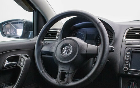 Volkswagen Polo VI (EU Market), 2010 год, 650 000 рублей, 14 фотография