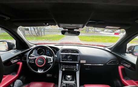 Jaguar F-Pace, 2019 год, 3 450 000 рублей, 15 фотография