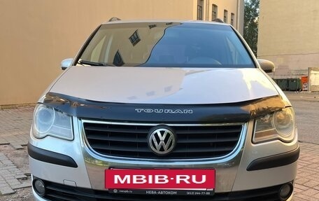Volkswagen Touran III, 2007 год, 650 000 рублей, 3 фотография