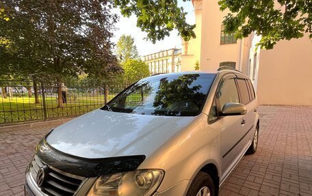 Volkswagen Touran III, 2007 год, 650 000 рублей, 25 фотография