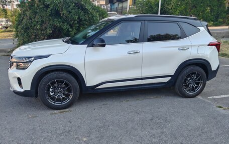 KIA Seltos I, 2024 год, 2 700 000 рублей, 2 фотография