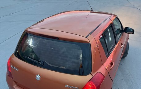 Suzuki Swift III, 2006 год, 385 000 рублей, 40 фотография