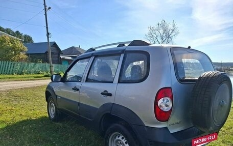 Chevrolet Niva I рестайлинг, 2011 год, 440 000 рублей, 14 фотография