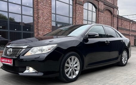 Toyota Camry, 2013 год, 1 970 000 рублей, 4 фотография