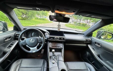 Lexus IS III, 2018 год, 2 050 000 рублей, 8 фотография
