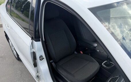 Volkswagen Polo VI (EU Market), 2013 год, 690 000 рублей, 10 фотография