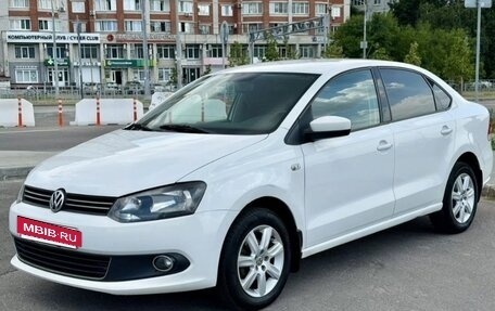 Volkswagen Polo VI (EU Market), 2013 год, 690 000 рублей, 4 фотография