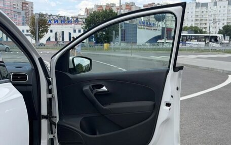 Volkswagen Polo VI (EU Market), 2013 год, 690 000 рублей, 22 фотография