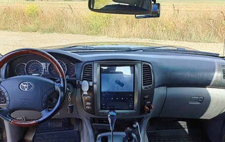 Toyota Land Cruiser 100 рестайлинг 2, 2003 год, 1 800 000 рублей, 5 фотография