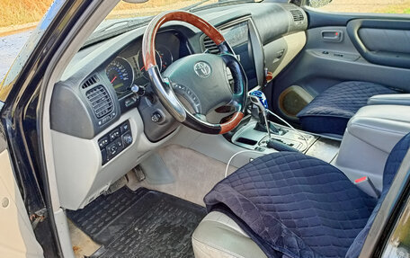 Toyota Land Cruiser 100 рестайлинг 2, 2003 год, 1 800 000 рублей, 2 фотография