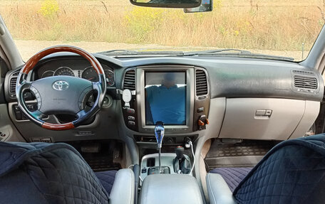 Toyota Land Cruiser 100 рестайлинг 2, 2003 год, 1 800 000 рублей, 22 фотография