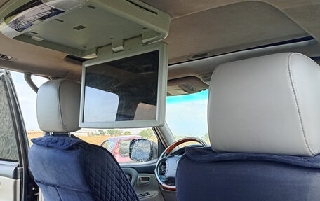 Toyota Land Cruiser 100 рестайлинг 2, 2003 год, 1 800 000 рублей, 24 фотография