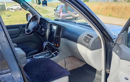 Toyota Land Cruiser 100 рестайлинг 2, 2003 год, 1 800 000 рублей, 25 фотография