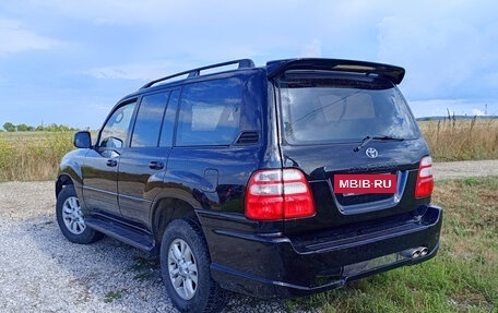Toyota Land Cruiser 100 рестайлинг 2, 2003 год, 1 800 000 рублей, 15 фотография