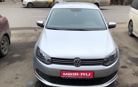 Volkswagen Polo VI (EU Market), 2011 год, 700 000 рублей, 1 фотография