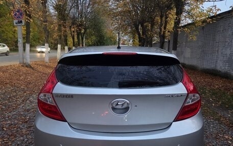 Hyundai Solaris II рестайлинг, 2011 год, 725 000 рублей, 5 фотография