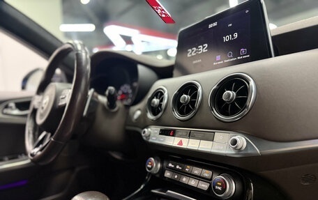 KIA Stinger I, 2018 год, 2 300 000 рублей, 16 фотография