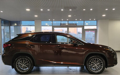 Lexus RX IV рестайлинг, 2016 год, 3 899 000 рублей, 4 фотография