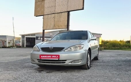 Toyota Camry V40, 2003 год, 560 000 рублей, 3 фотография